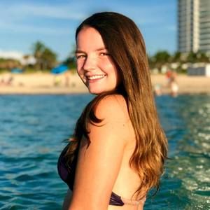 Meet your Posher, Leila